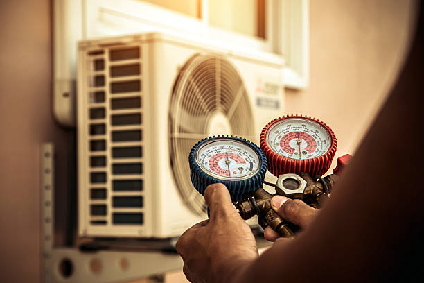 Professional Ac Installation technician working in Denton, TX